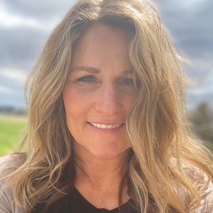 Meet your Posher, Lori